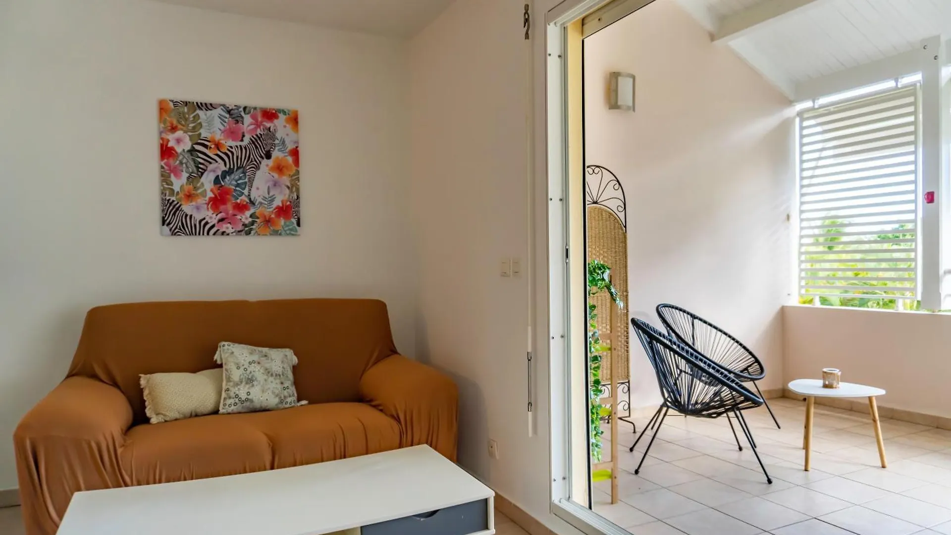 Bel Appartement Spacieux Avec Piscine Et Proche Des Plages - Le Mimosa Sainte-Anne  Guadeloupe